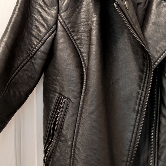 NEVER WORN Guess XS Small faux leather jacket - Picture 5 of 5